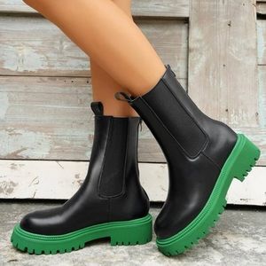 SHEIN Women Two Tone Zip Back Chelsea Boots (Size 7.5) Black/Green
